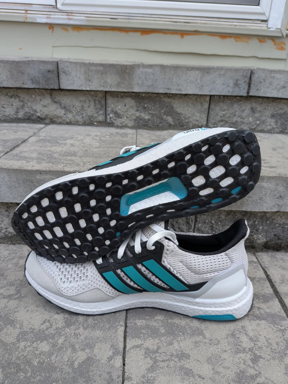 Sz 11.5 adidas UltraBoost 1.0 White Pure Teal JQ0823 Size Men’s Running Shoes